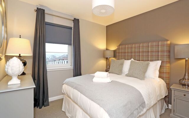 Comfortable Inverurie Home Close to Train Station