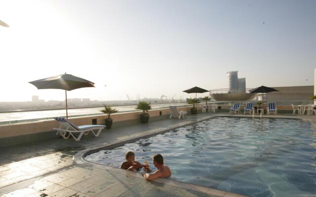Wescott Plaza Hotel Apartment