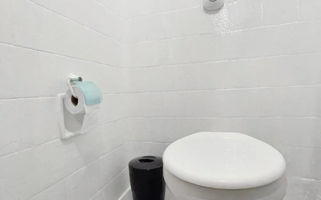 Loft com vista lateral para o mar