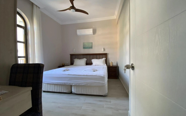 Diplomat Hotel