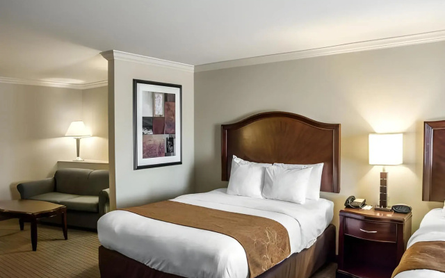 Spark by Hilton Cincinnati Fairfield