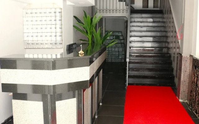 Ares Hotel