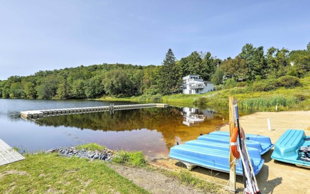 Poconos Vacation Rental w/ Pool Access & Hot Tub!