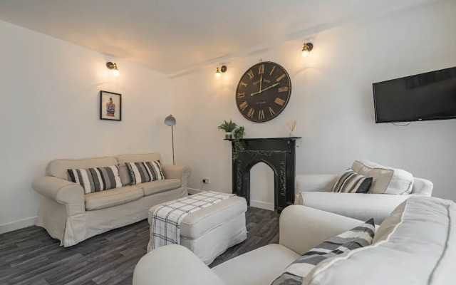 Royal Mile 5 BR Apartment nr Castle