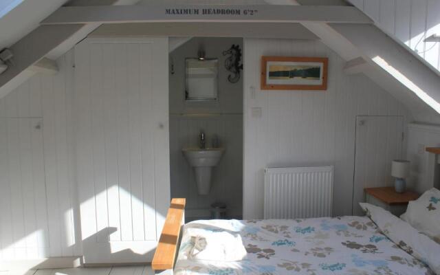 Tide House Seaside Holiday Cottage