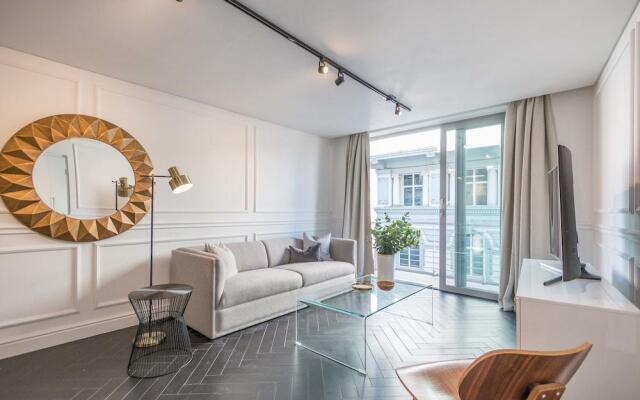 Greenmarket 701 - Adults Only