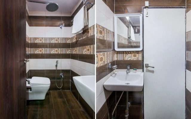OYO 22907 Hotel Holiday