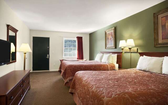 Super 8 by Wyndham Mifflinville Near Bloomsburg