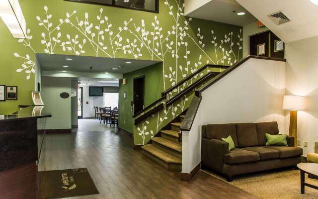 Sleep Inn Airport - Billy Graham Parkway
