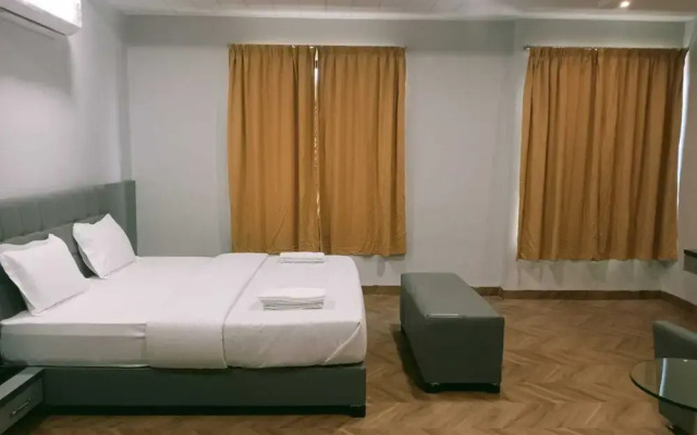 Hotel Prakhyat