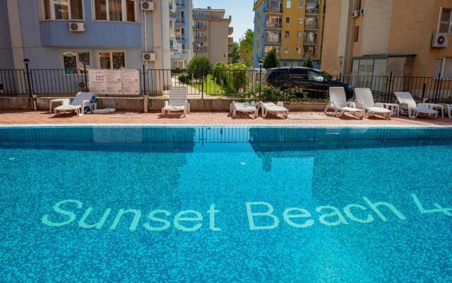 Menada Sunset Beach Apartment