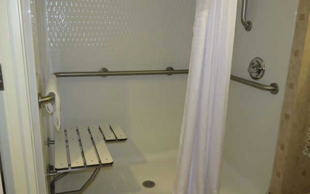 Holiday Inn Express Hotel & Suites Bartlesville by IHG