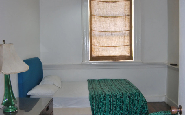 Mobay Kotch - Hostel