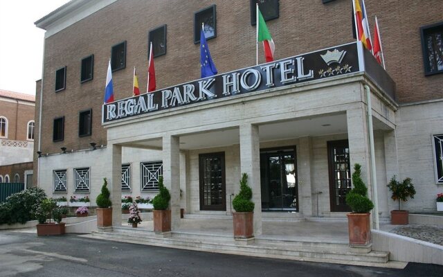 Regal Park Hotel