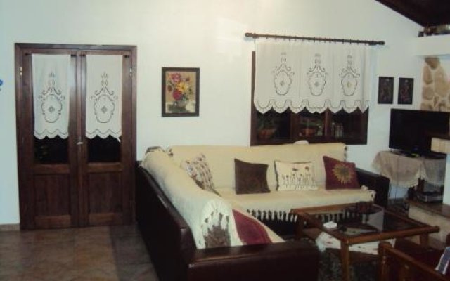Vassilis Guesthouse