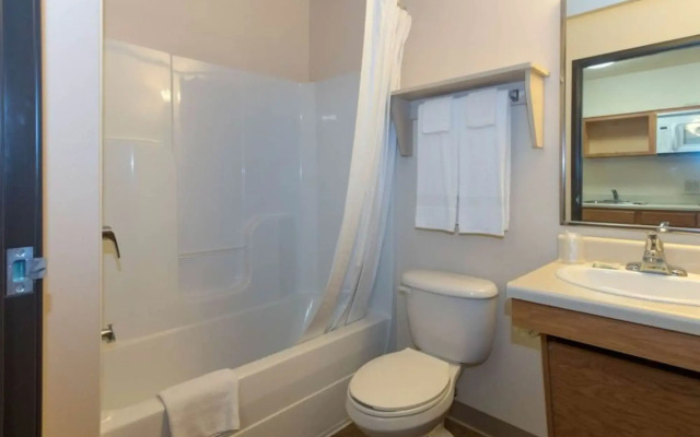 WoodSpring Suites Houston I-45 Airtex
