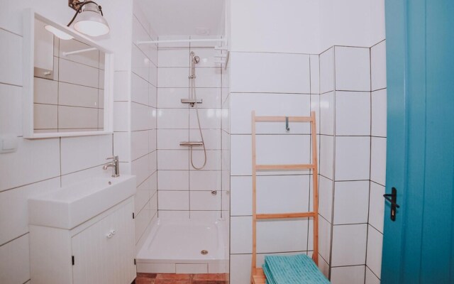 Stunning Home in Preko With 2 Bedrooms and Wifi