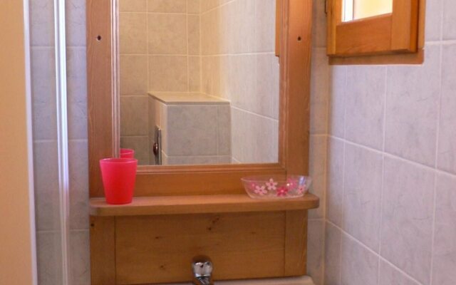 Chalet LES Aiguilles - LE Fourchu : 5 Pièces 10 Personnes / 5 Rooms 10 People