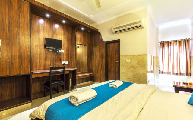 ZO Rooms MI Road