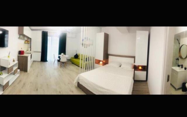 Studio Mamaia-Nord Iuliana