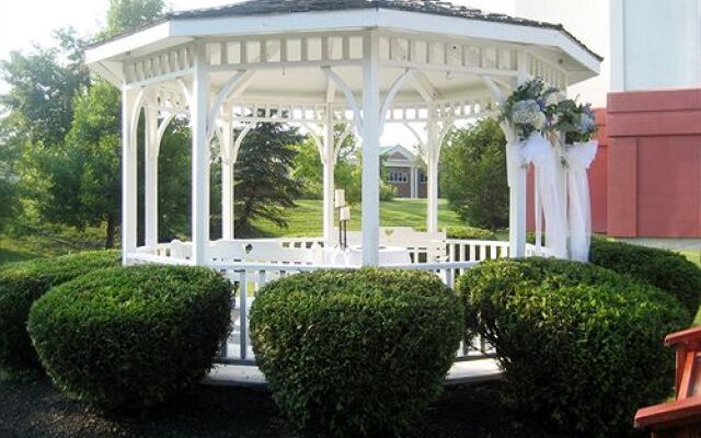 Ramada Amherst/Getzville Hotel And Conference Center