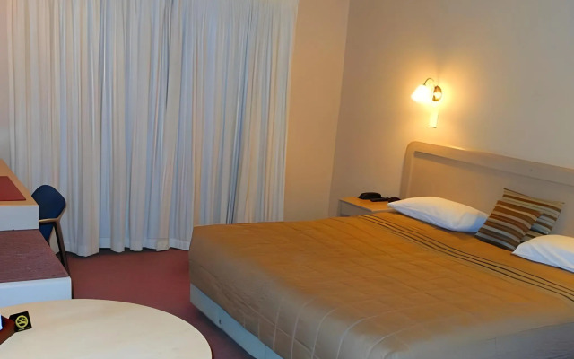 Asure Camelot Arms Motor Lodge