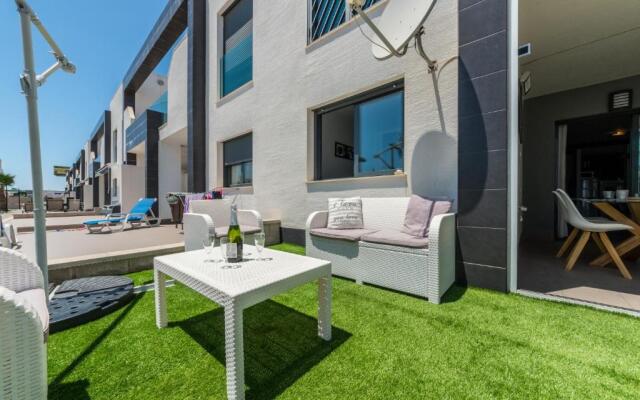 Oasis Beach F 3003