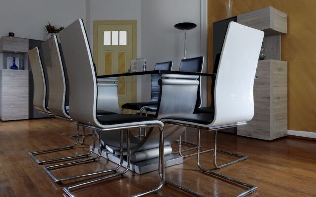 The Queen Luxury Apartments - Villa Gemma
