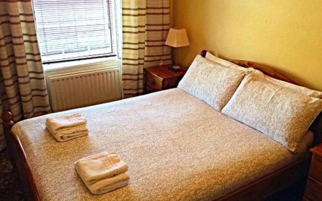 Cashel Town B&B