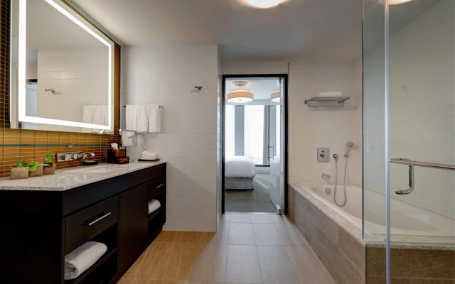 Hotel X Toronto, a Destination by Hyatt Hotel
