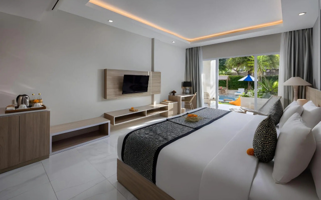 Tapa Tepi Kali Canggu by Pramana