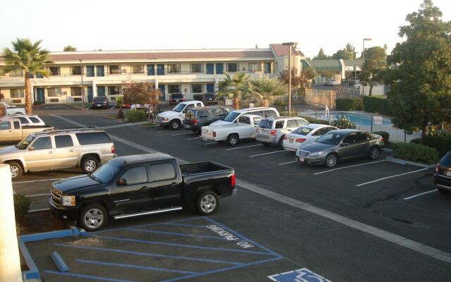 Quality Inn White Lane