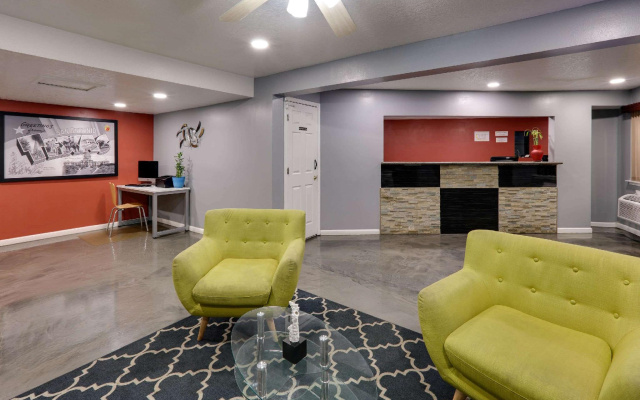 Super 8 by Wyndham San Antonio Downtown/Alamo