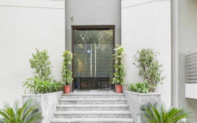 Treebo Iffco Chowk