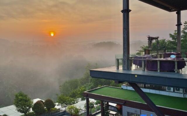 Hainan Mount Qixian Tang Hotel