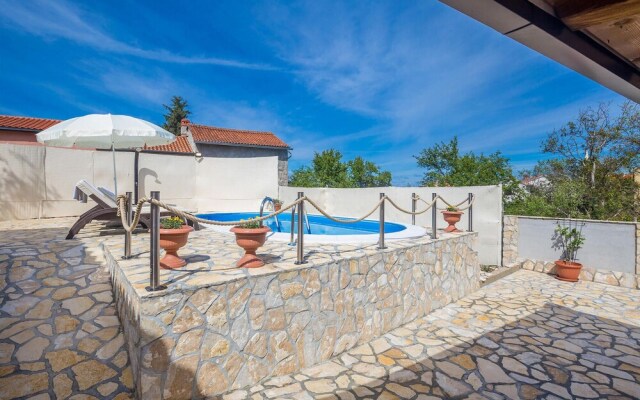 Beautiful Home in Sveti Vid With Wifi and 2 Bedrooms