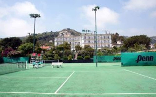 Tennis