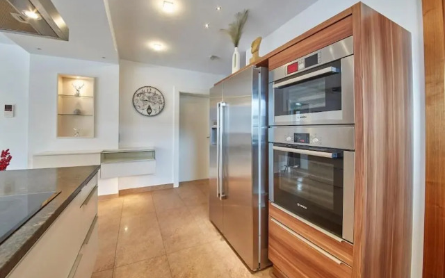 Marys Holiday Penthouse
