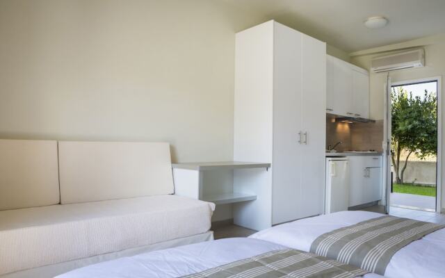 Olive Grove Studios & Apartments