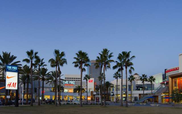 Hyatt Centric The Pike Long Beach