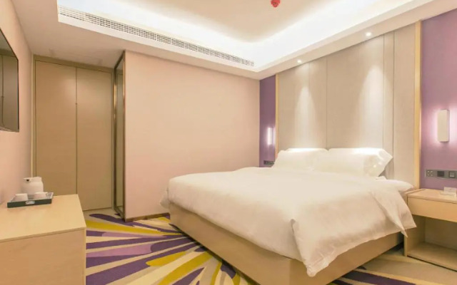 Lavande Hotel Wuxue Kanjiang Avenue