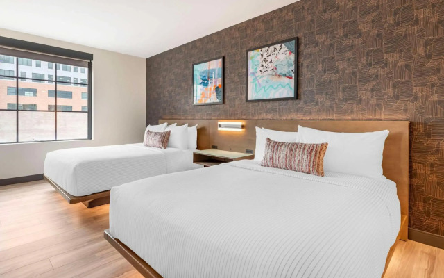 Cambria Hotel Denver Downtown RiNo