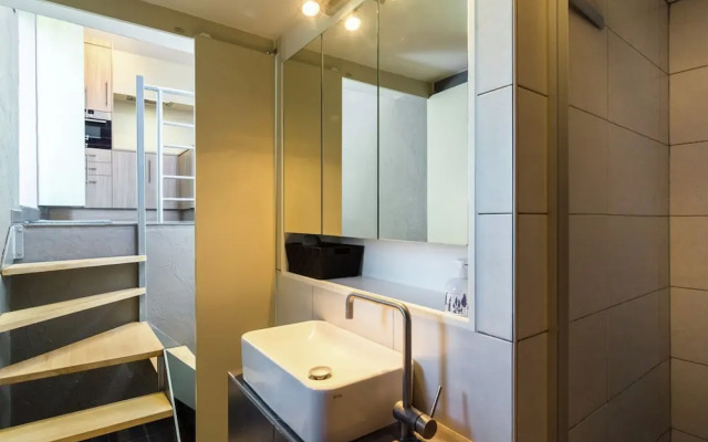 Cushy Apartment With Private Terrace, Heating