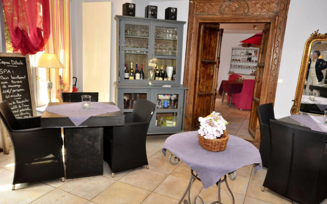 Hôtel De La Chapelle