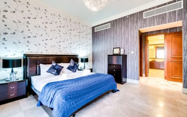 Fairmont North Luxury 2 BR Apt Palm