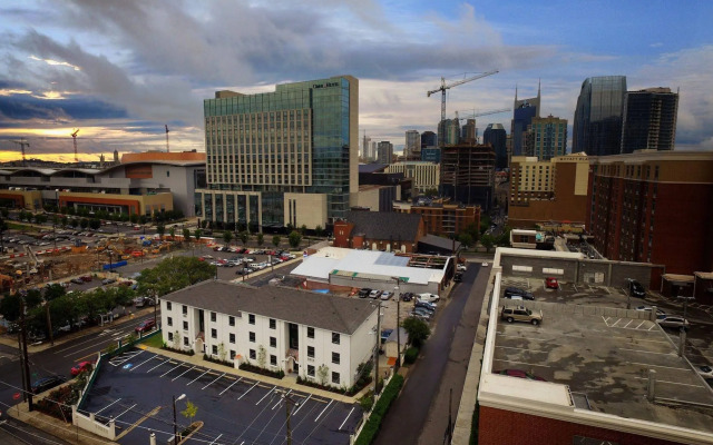 The Sobro Guest House by AvantStay