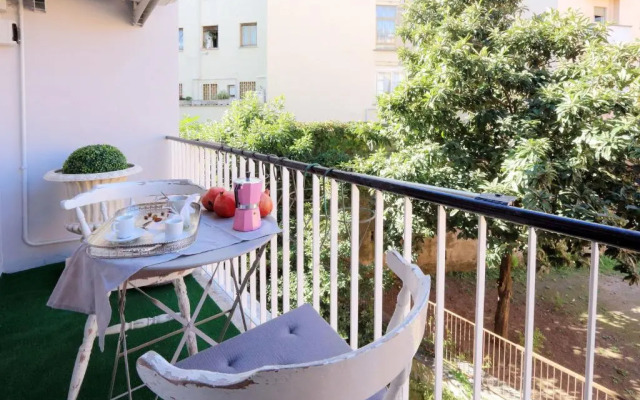 White Apartment San Pietro