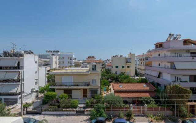 A Deluxe 3Bdr Apartment In Glyfada With Sea View