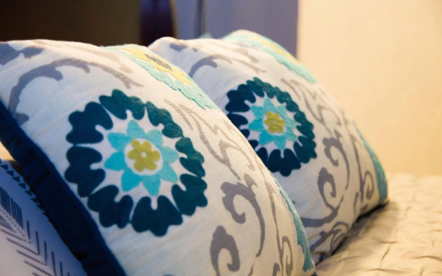 New Kingston Guest Apartment at Westbury