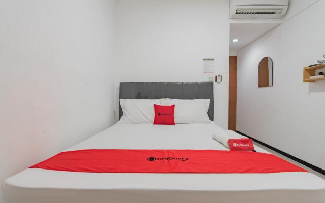 RedDoorz Syariah near Regol Park Bandung